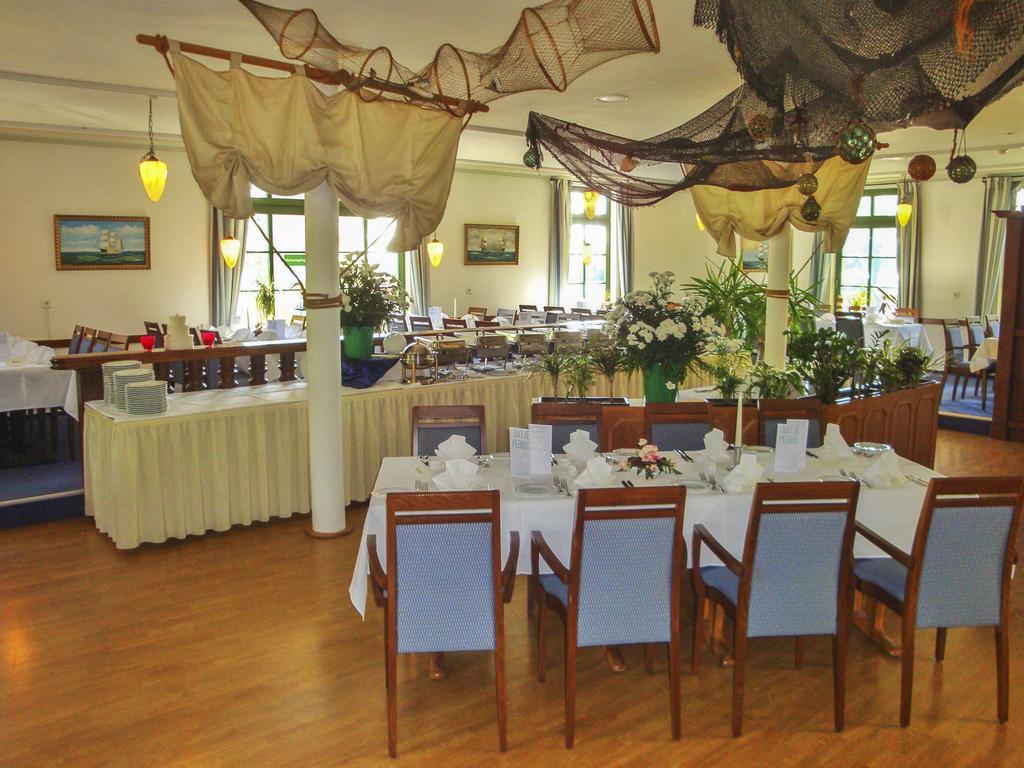 Hotel & Restaurant Lenzer Krug Malchow  Luaran gambar