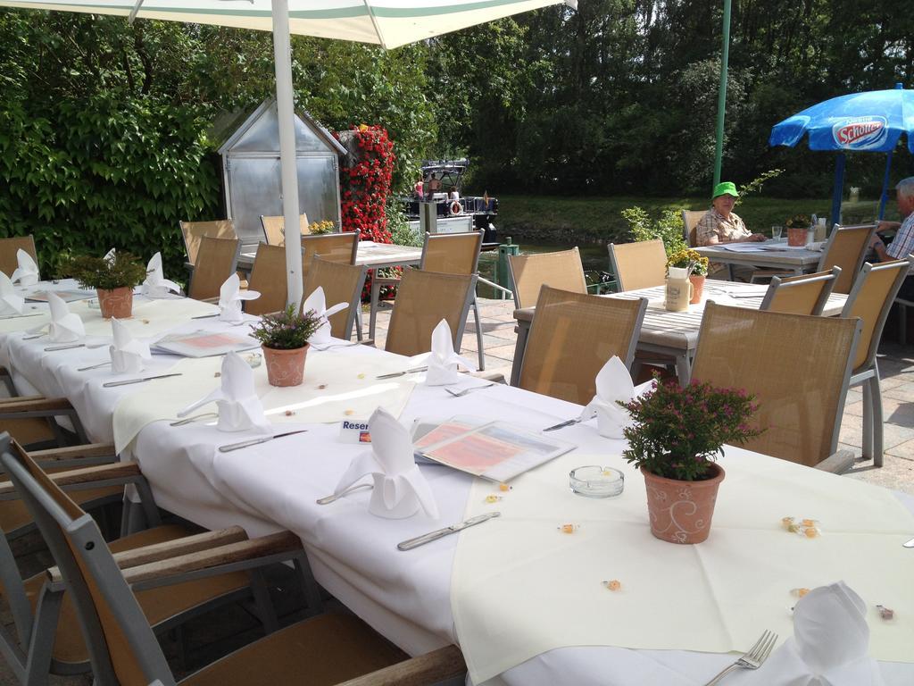 Hotel & Restaurant Lenzer Krug Malchow  Luaran gambar